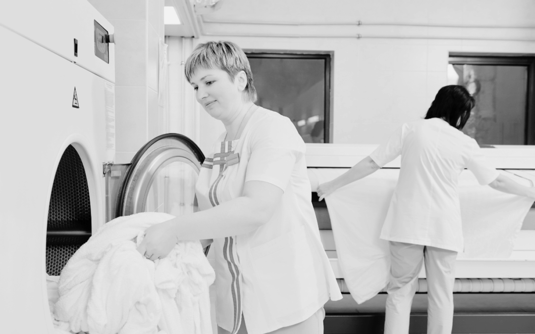 Aide TMS dans l’hôtellerie : jusqu’à 70 % de subvention pour prévenir les troubles musculo-squelettiques